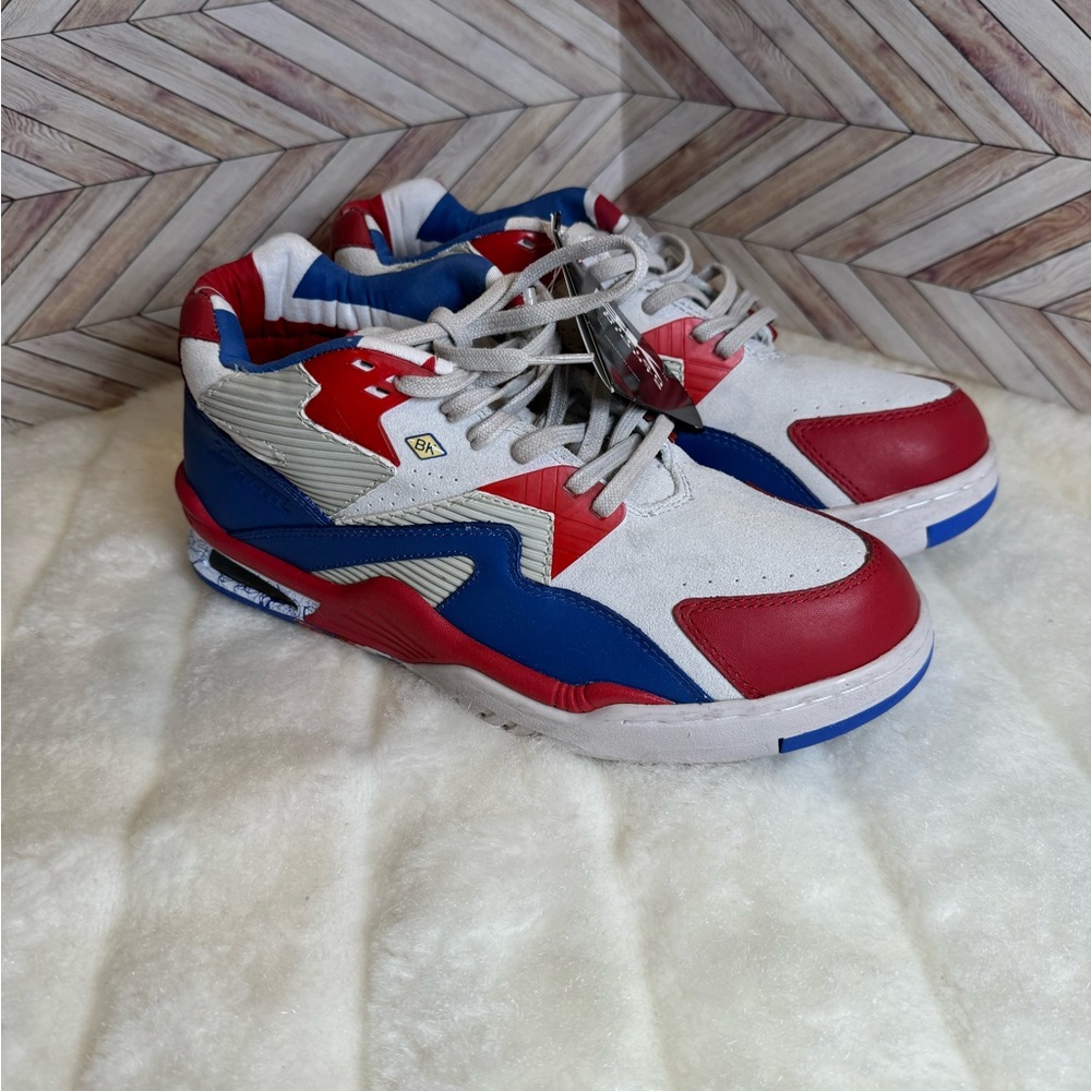 NWT bk size 10 British Knights Dymacel Union shoes